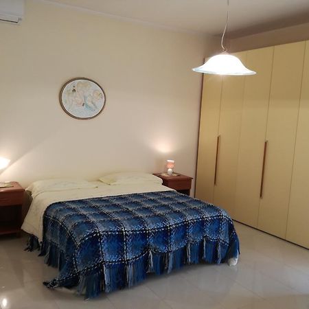 Appartamento In Villa Virginia Fino A 10 Ospiti Mondragone Zewnętrze zdjęcie