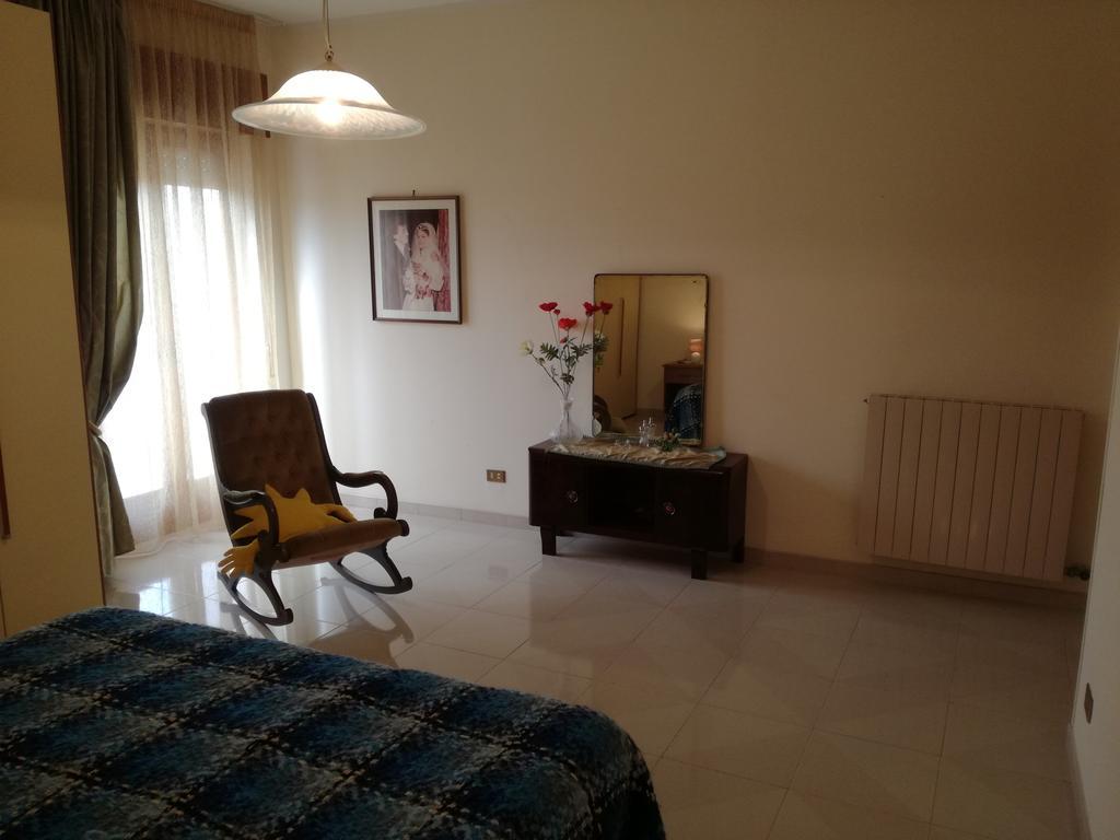 Appartamento In Villa Virginia Fino A 10 Ospiti Mondragone Zewnętrze zdjęcie